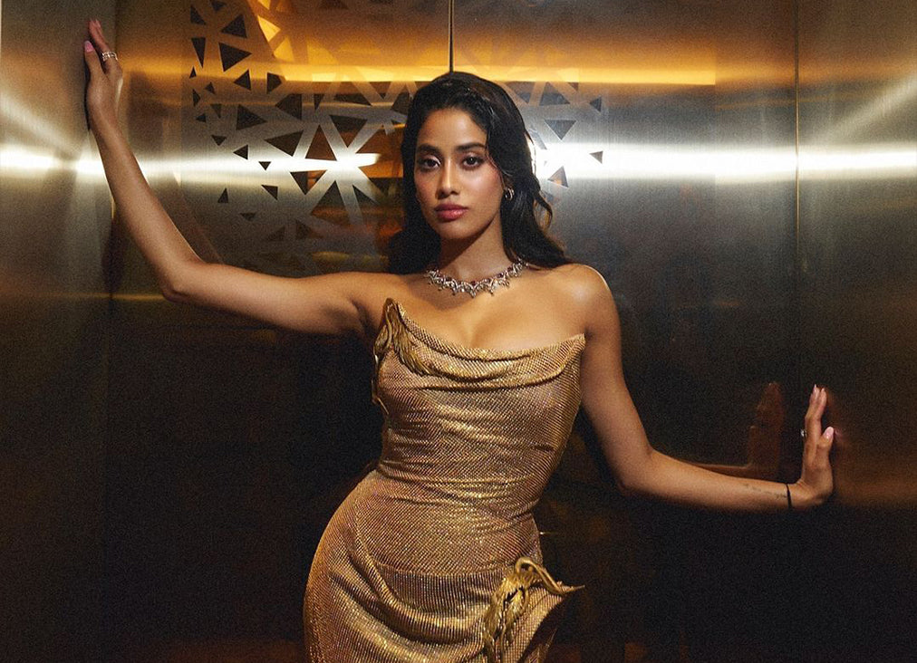 janhvi kapoor gold dress Janhvi Kapoor Turns IIFA Into a Gold Affair! -