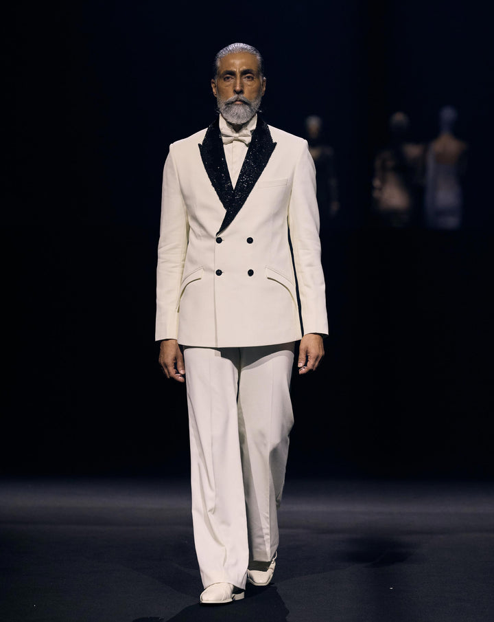 The White Eclipse Tux