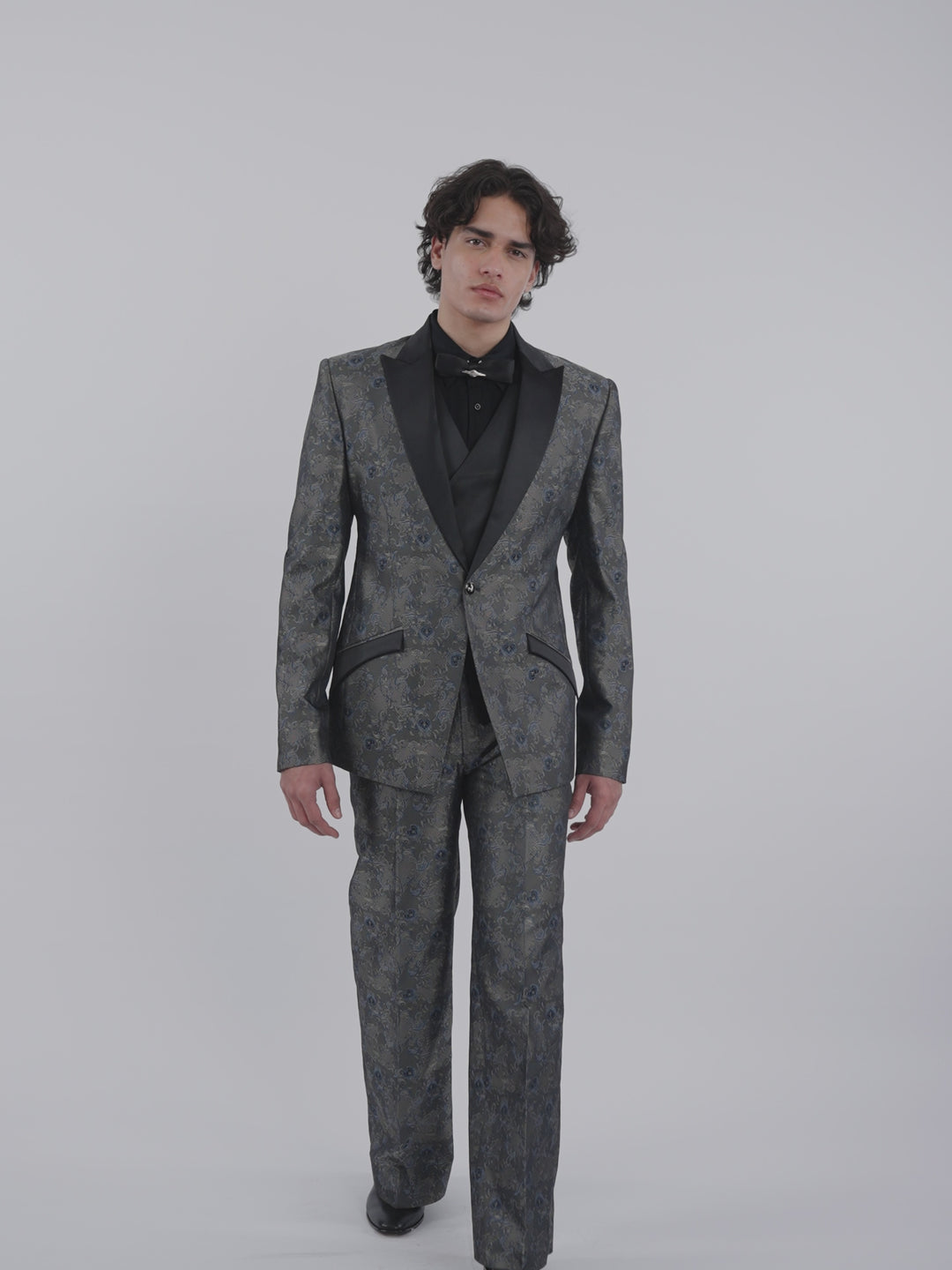 Metallic Paisley Jacquard Tuxedo