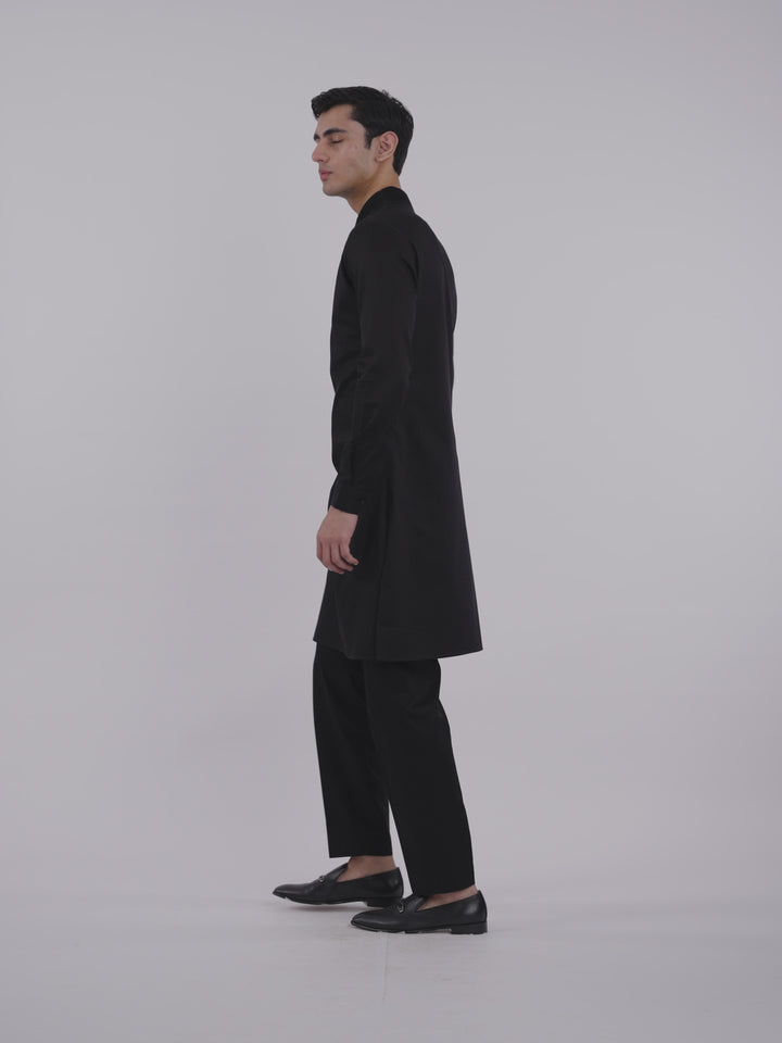 Noir Pintuck Kurta Set